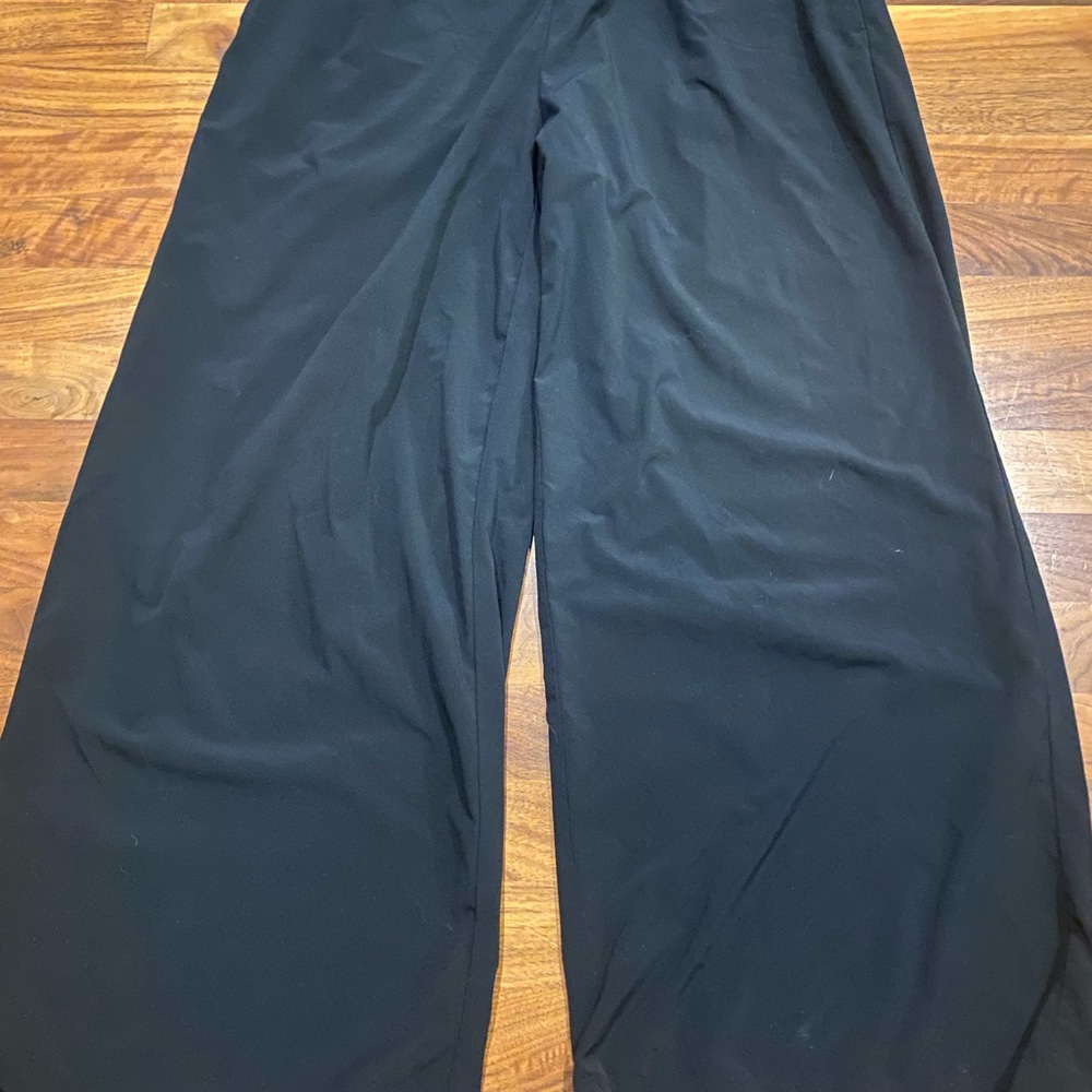 Athleta black Brooklyn wide leg crop pants 10 Tall